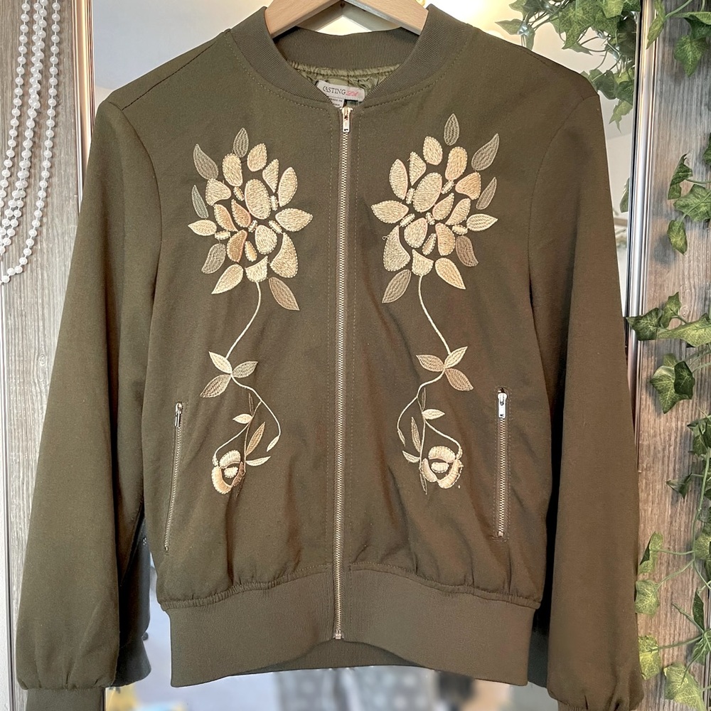 Dark Green Embroidered Bomber Jacket 💚